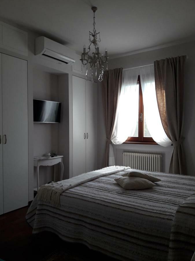 Casavittorio Bed & Breakfast San Giovanni In Marignano Bagian luar foto